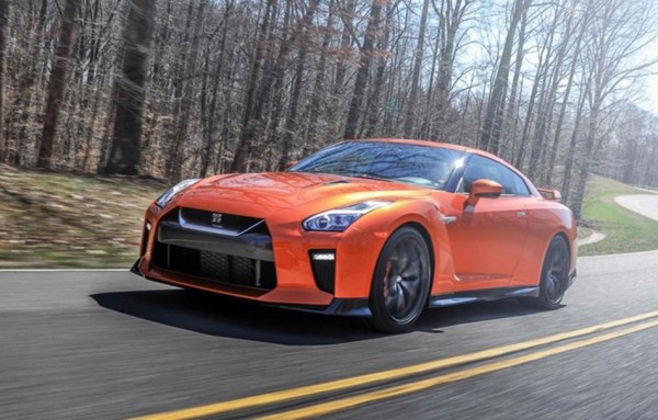 nissan-gtr-2016