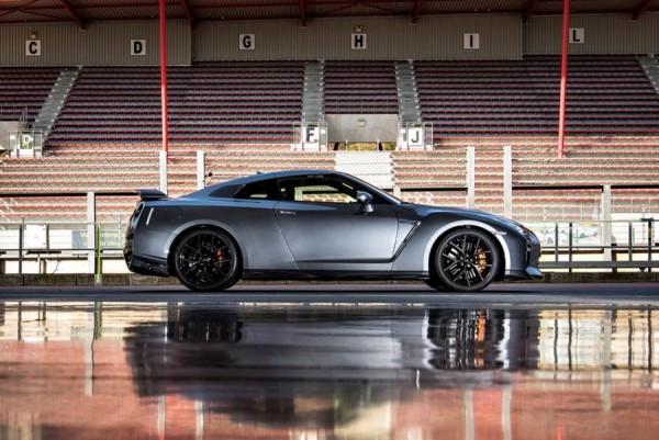 Nissan-GT-R-R35-02