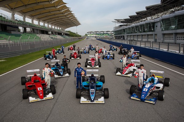 Group Shot with Drivers - Formula Masters China Series Sepang at Sepang International Circuit - Malaysia