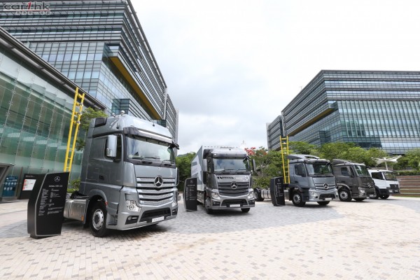 160530_Mercedes-Benz Eco-friendly & Safety Trucks Exhibition_Photo 1