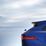 Jaguar 首部跨類型 SUV 跑車強勢登場 Jaguar 首部跨類型 SUV 跑車強勢登場
