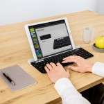 Logitech 全新多裝置藍牙鍵盤 K780 Logitech 全新多裝置藍牙鍵盤 K780