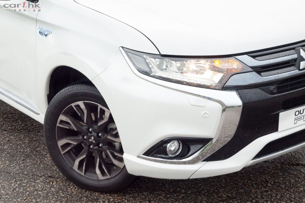 mitsubishi-outlander-phev-2016-04