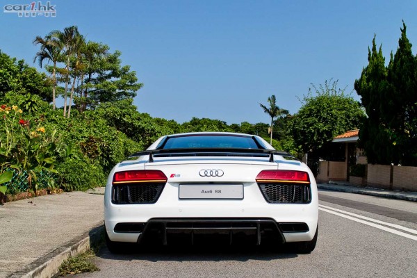 audi-r8-v10-plus-2016-review-03