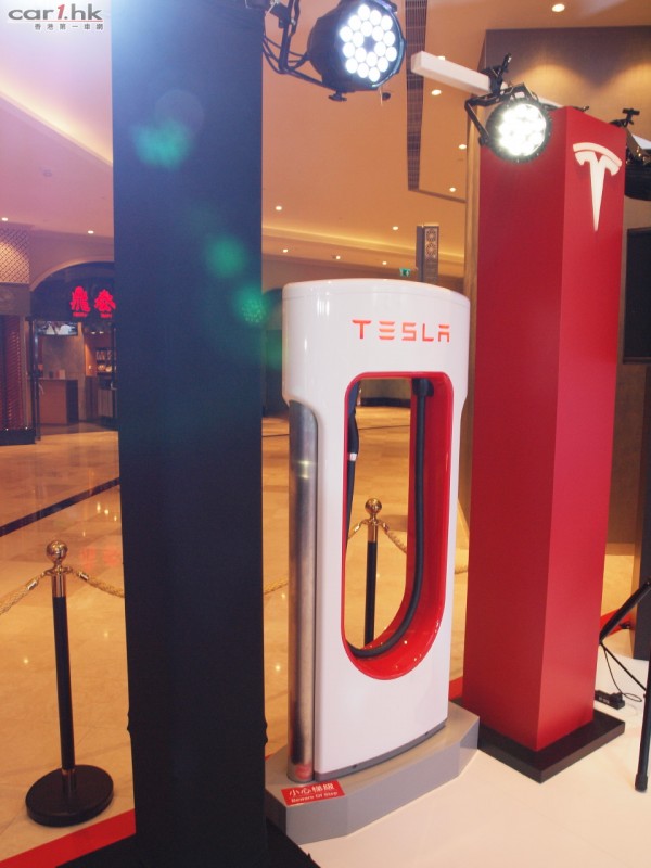 tesla-macau-2016-03