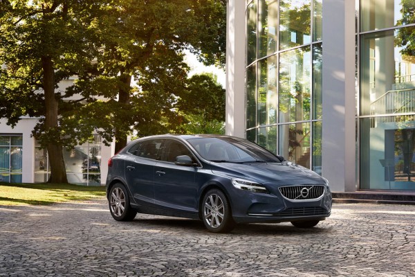 volvo-v40-2016