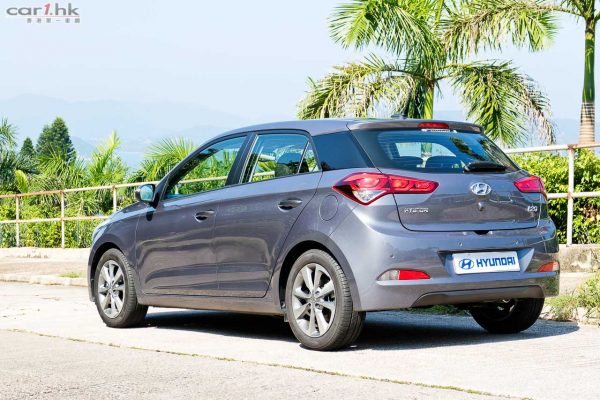 hyundai-i20-review-2016-02