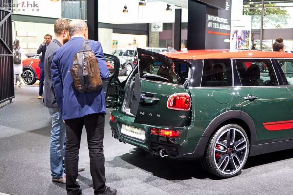 mini-clubman-jcw-2016-09