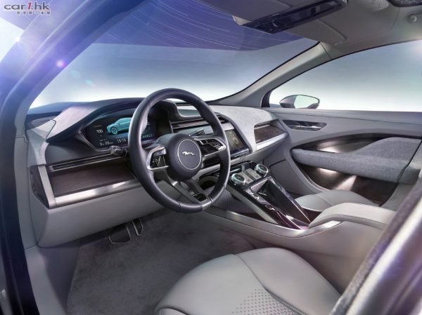 jaguar_i-pace_concept_studio_interior_01