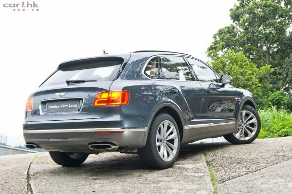 bentley-bentayga-2016-02