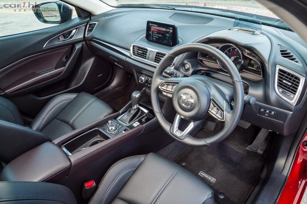 mazda3-gvc-2016-review-05