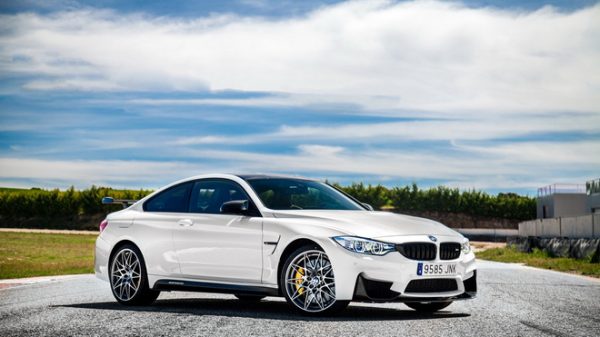 2016-bmw-m4-competition-sport_1