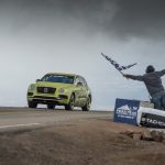 賓利添越 Bentayga 創造派克斯峰登山賽量產 SUV 組別全新紀錄 賓利添越 Bentayga 創造派克斯峰登山賽量產 SUV 組別全新紀錄