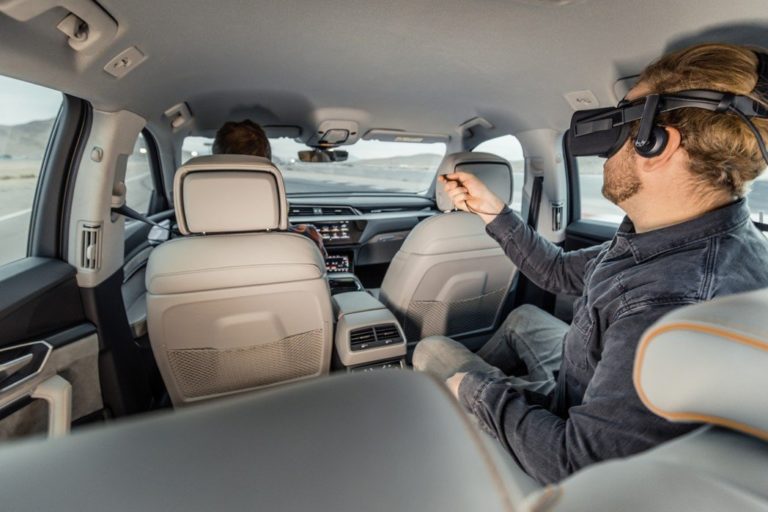 【視像】Audi 打造 VR 車用娛樂系統