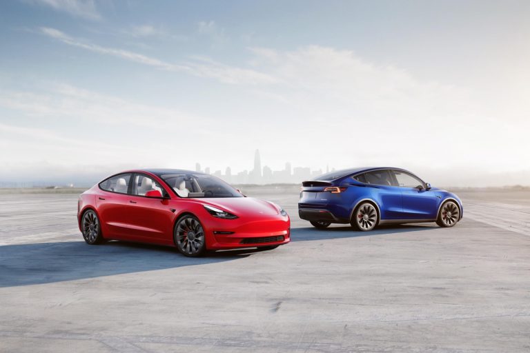 Tesla Model Y 九月交貨 $329,800 起