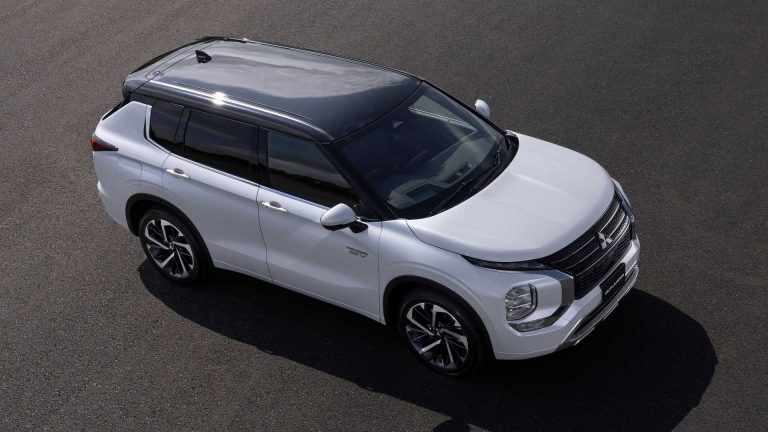 Mitsubishi Outlander PHEV 日本大賣