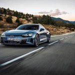 Audi e-tron GT 榮獲 2021 年金舵獎年度最美汽車大獎