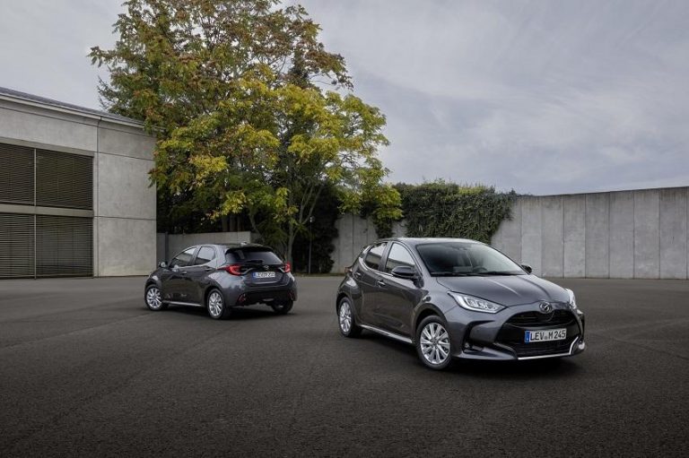 Mazda2 借 Toyota Yaris 殼在歐洲推出
