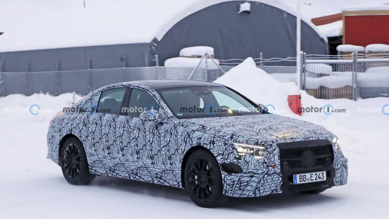 Mercedes-Benz 第六代 E-Class 進行測試中