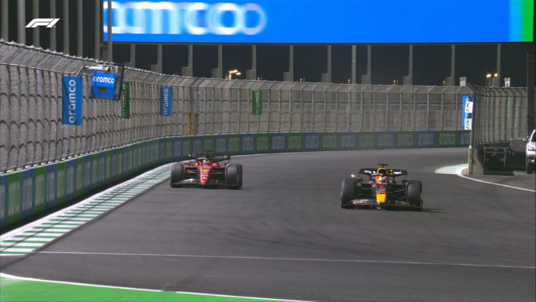 F1 2022 沙特阿拉伯夜賽：紅牛初勝！頭兩車只差 0.549 秒衝回終點