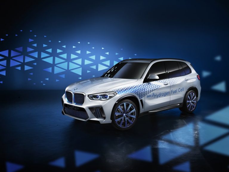 Toyota 與 BMW 合作首款氫能源車最快 2025 年現身