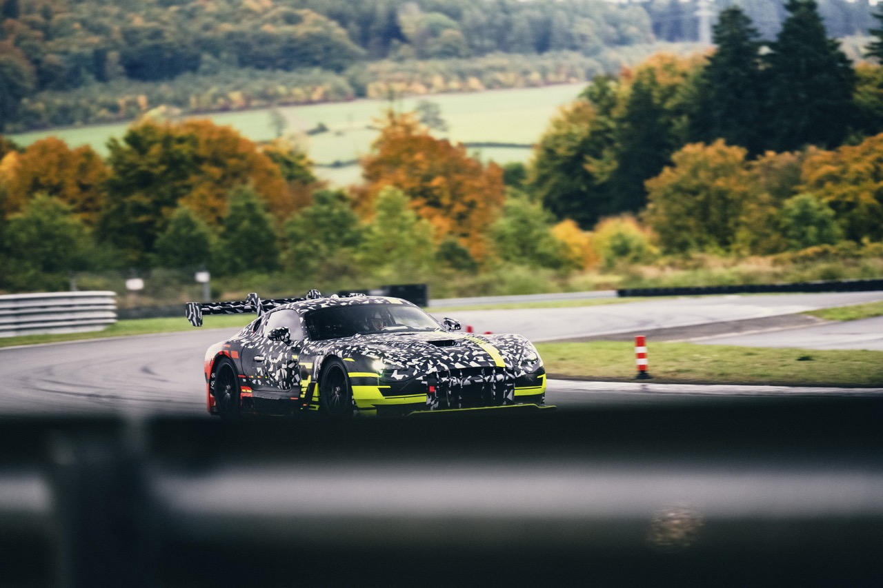 暴力藝術 CONCEPT AMG GT TRACK SPORT 首度現身!以極限性能向物理定律挑戰