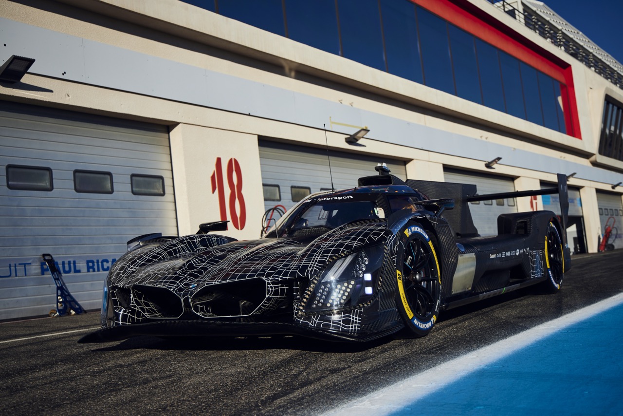 BMW M Hybrid V8 改款現身 Daytona 首測