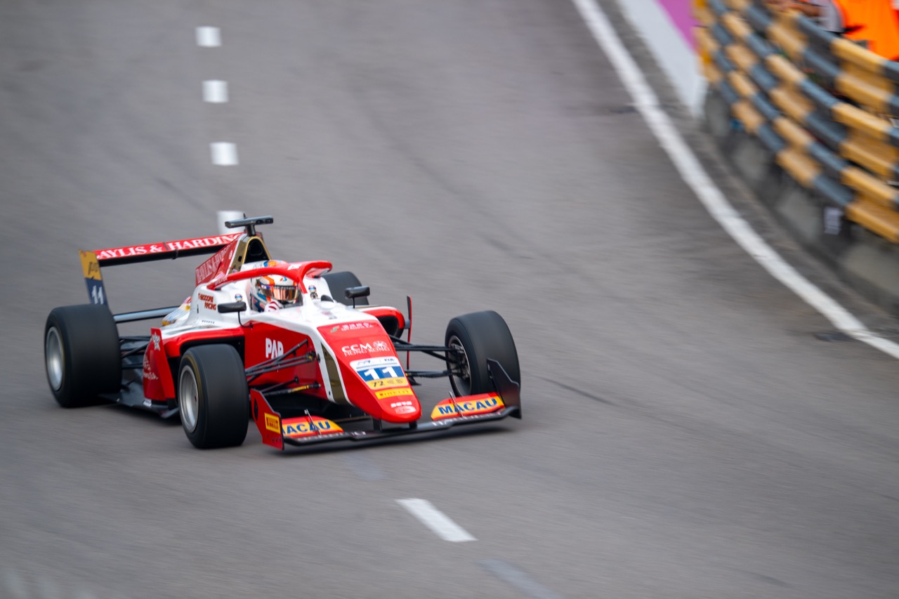 史雷特 (Freddie Slater) 在國際汽聯 FR 世界盃首先衝線