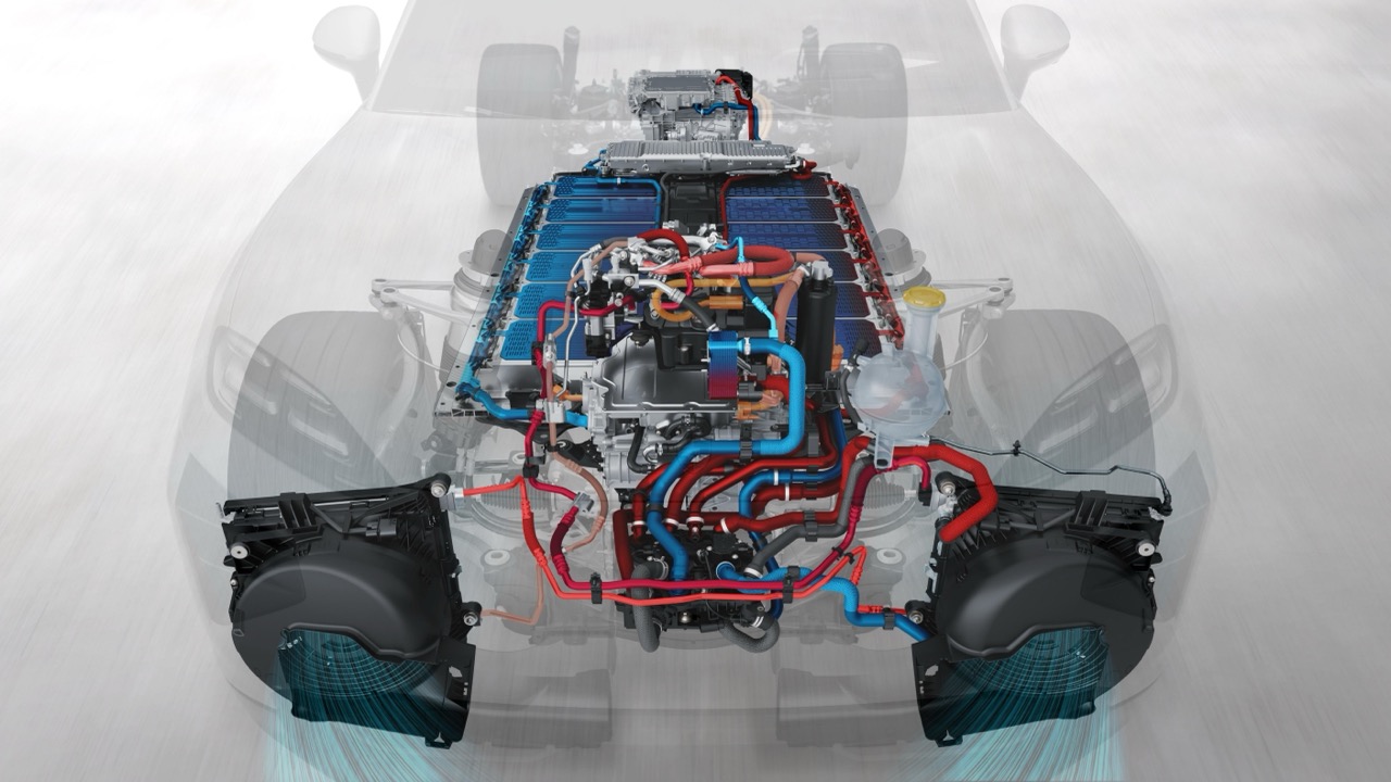 Porsche Cayenne Electric 以「雙面冷卻」高壓系統