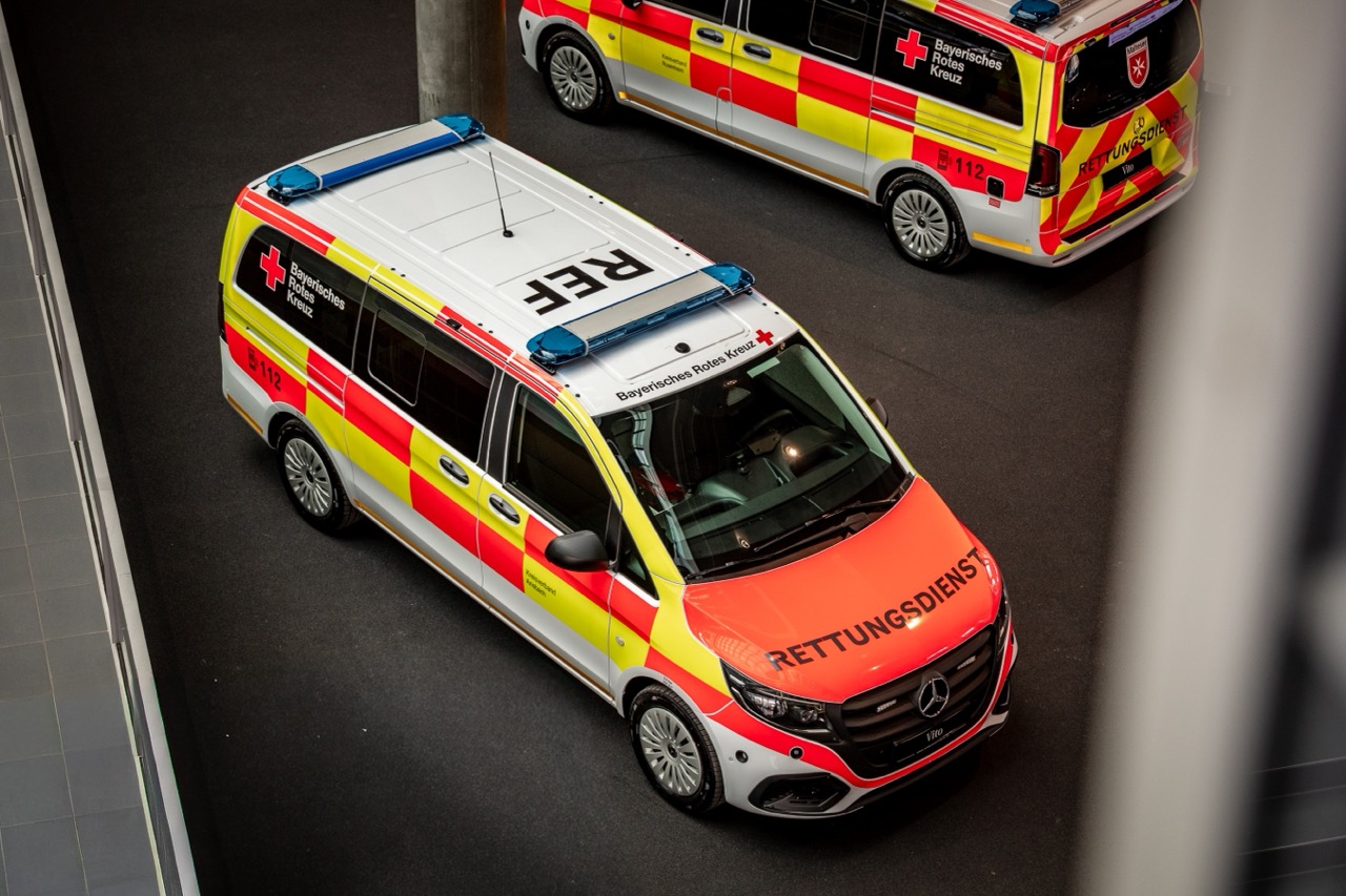 平治 Vito Tourer 在巴伐利亞搖身一變成為醫療特種部隊