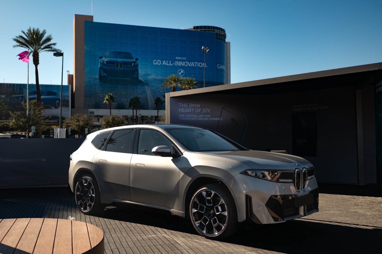 續航 805 公里!BMW iX3 現身 CES 2026