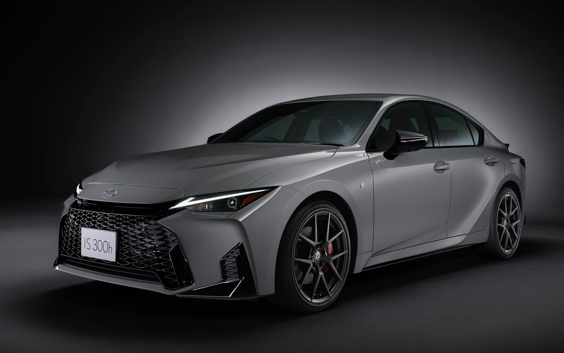 Lexus IS300h 絕美熟成 F SPORT Mode Black V 限量登場
