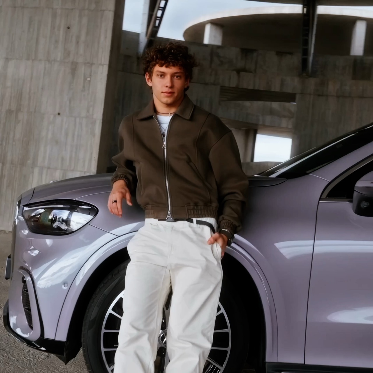 F1 新星 Kimi Antonelli 助陣!Mercedes-Benz 純電 GLC、GLB 溫情廣告雙艦齊發