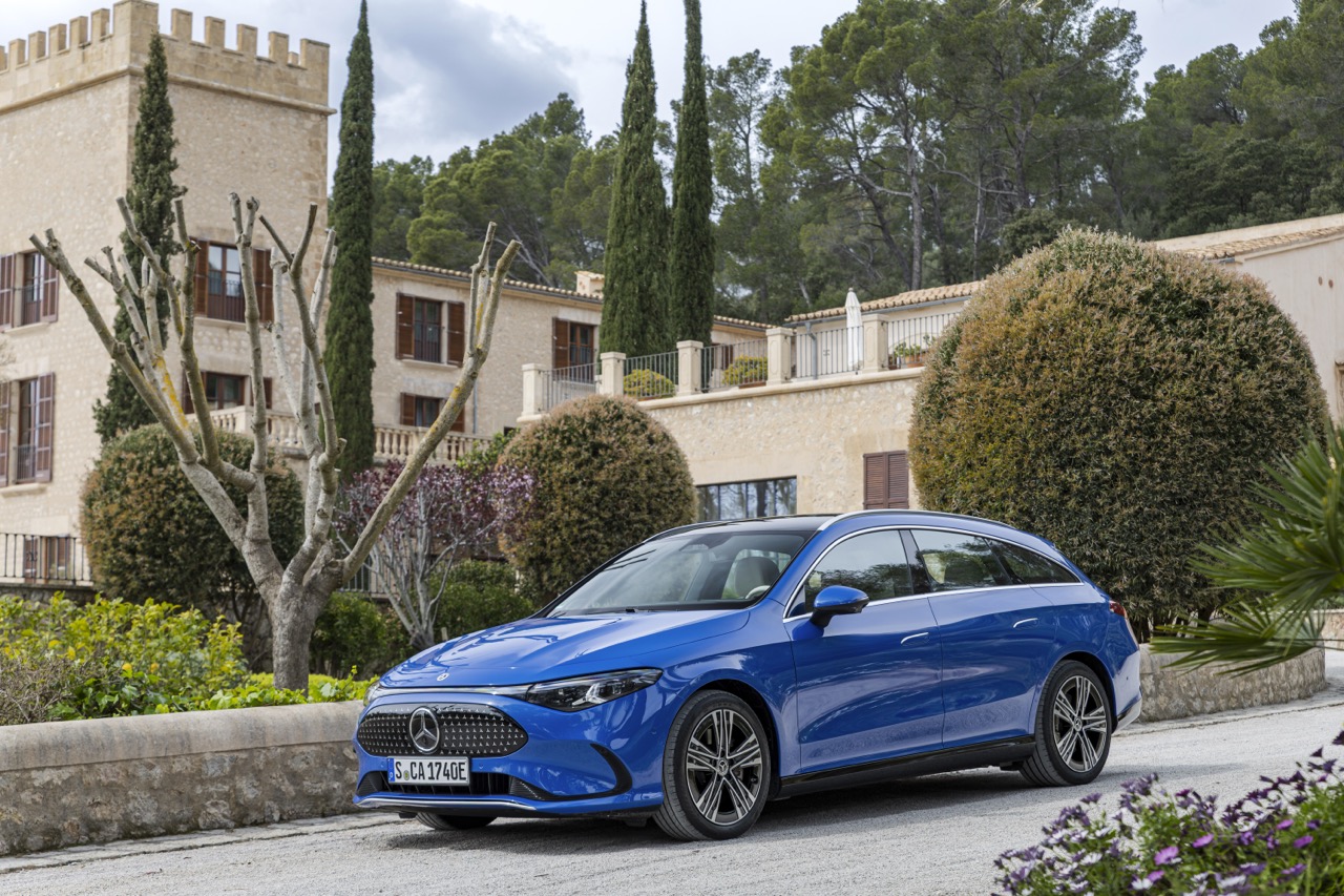 Mercedes-Benz 首季狂賣 50 萬部:全新純電 CLA 訂單多到做唔切