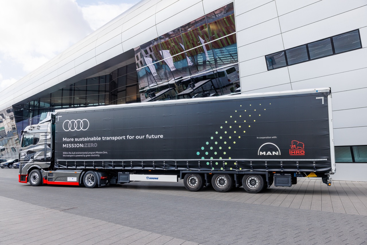 Audi 揭秘 F1 瘋狂物流與量產車的跨界進化