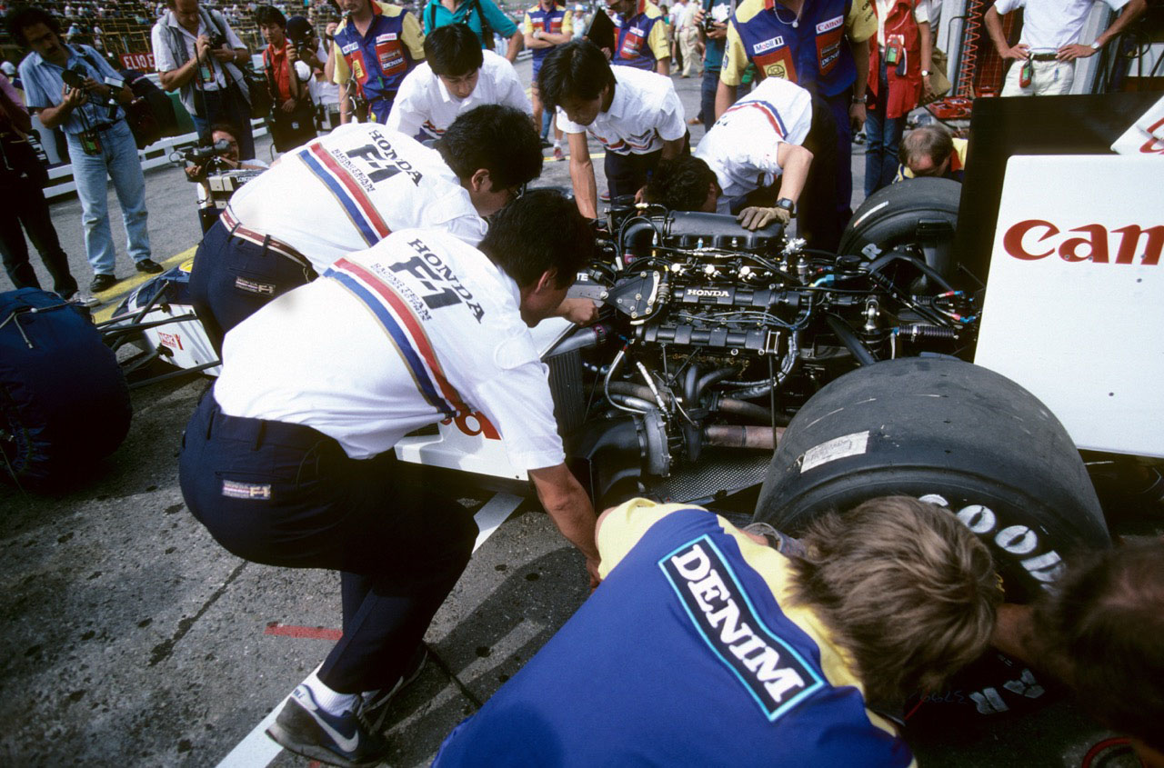 V6 雙渦輪神話跨越 40 年!本田魂傳奇戰神 FW11 全球解封
