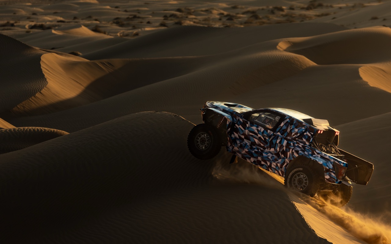 TOYOTA GAZOO Racing 氫能燃料電池 Hilux 宣戰 2027 Dakar Rally